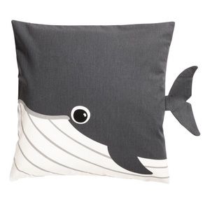 H&M whale pillow case🐋